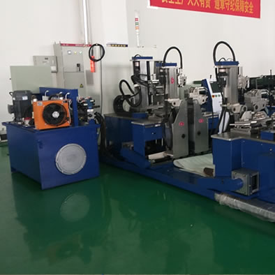 SKZX□□□×□□□型4臂全伺服數(shù)控漲型機